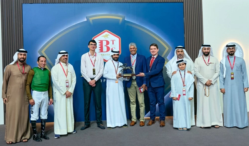 عيسى بن سلمان يشهد السباق الخامس للخيل على كؤوس &laquo;راشد للفروسية&raquo; و&laquo;الحصان العربي&raquo;