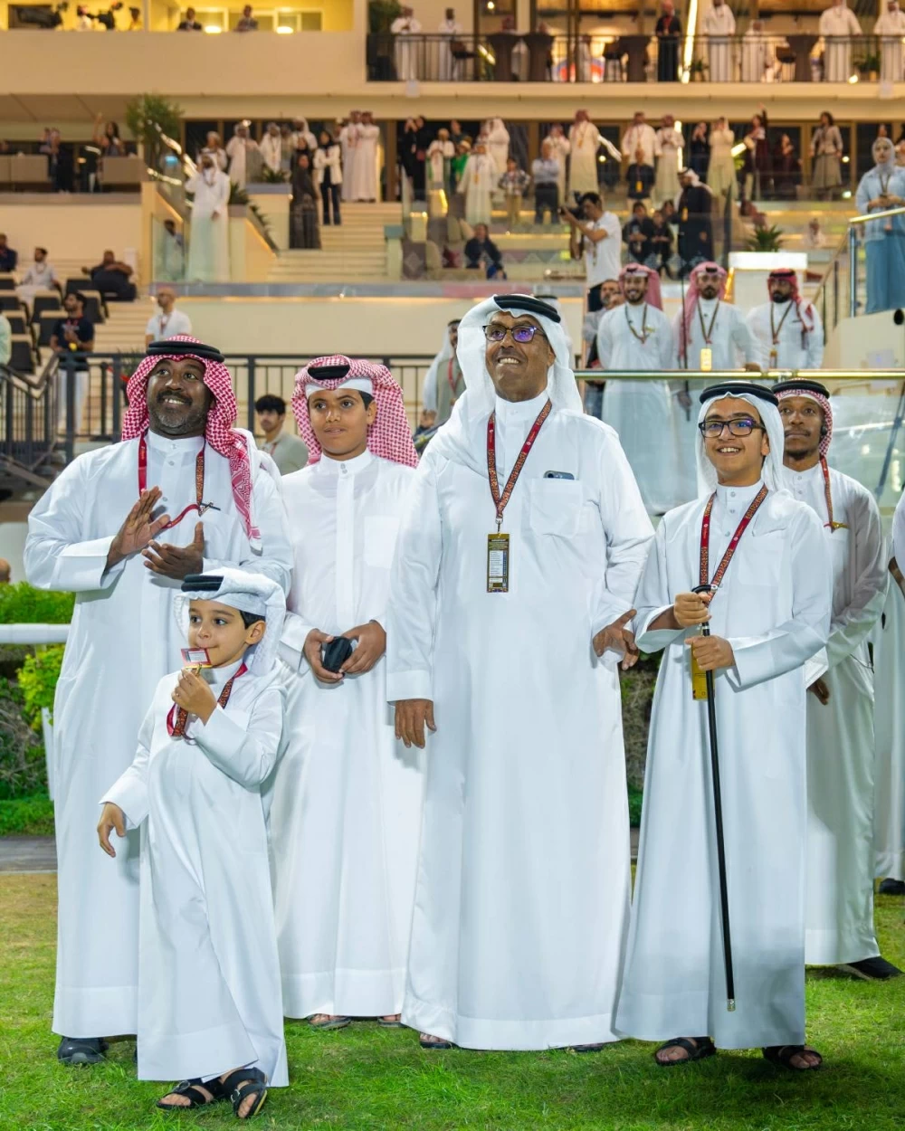 عيسى بن سلمان يشهد السباق السادس لموسم الخيل على كؤوس &laquo;ريدكس&raquo;