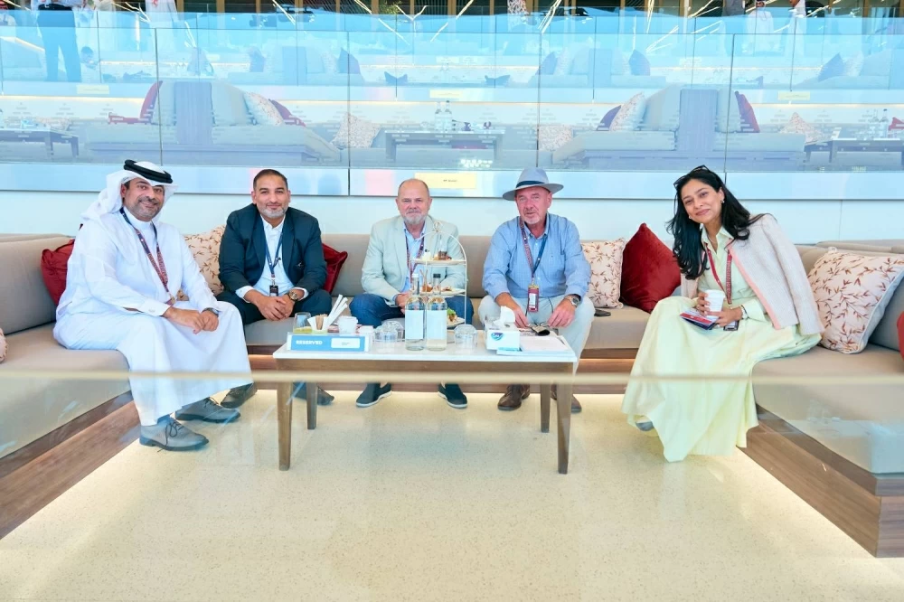 عيسى بن سلمان يشهد السباق السادس لموسم الخيل على كؤوس &laquo;ريدكس&raquo;