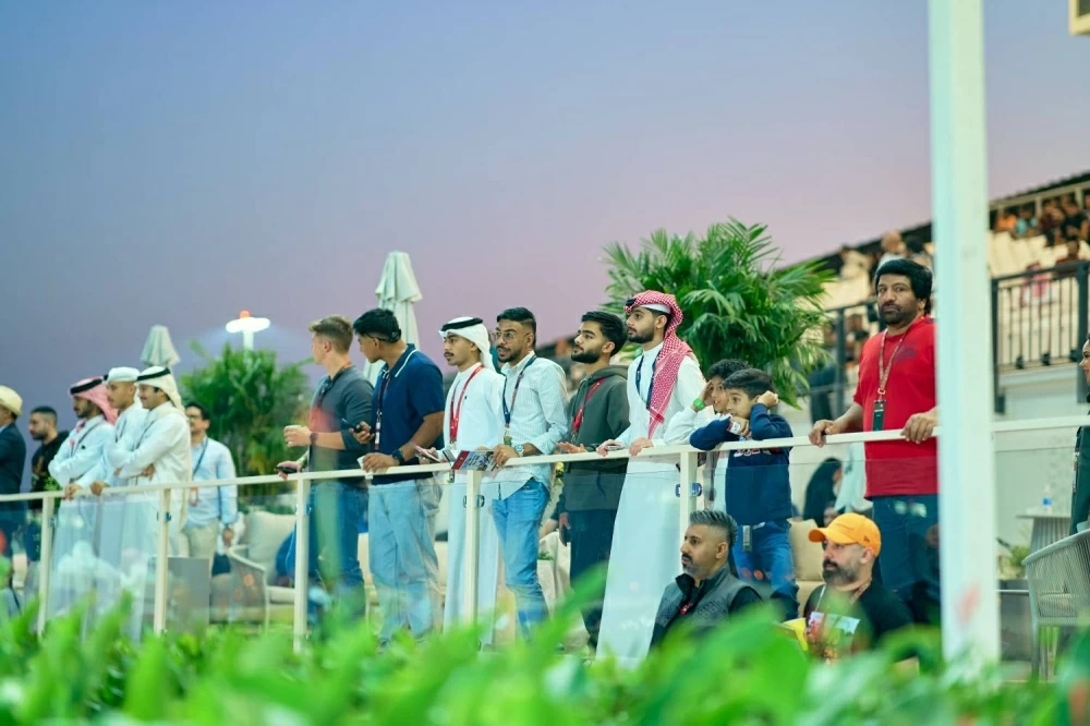 عيسى بن سلمان يشهد السباق السادس لموسم الخيل على كؤوس &laquo;ريدكس&raquo;