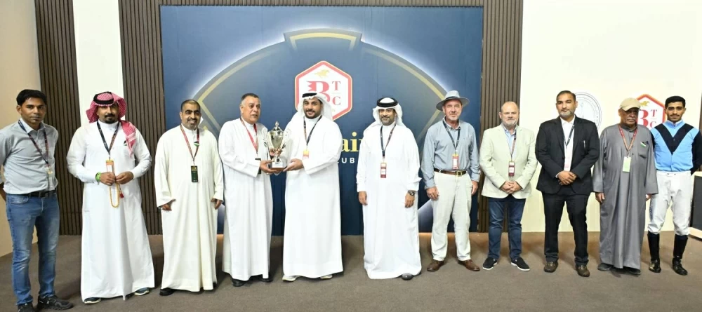 عيسى بن سلمان يشهد السباق السادس لموسم الخيل على كؤوس &laquo;ريدكس&raquo;