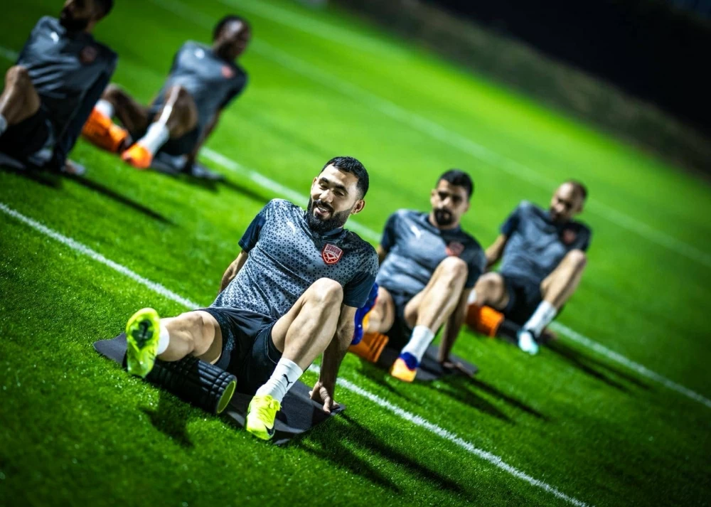 الأحمر الكروي يستأنف تدريباته استعدادا لمواجهة العراق بكأس العرب FIFA 2025