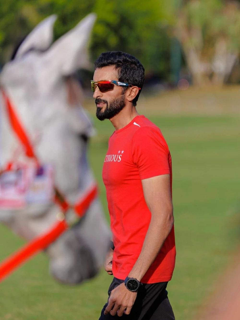 ناصر بن حمد يشهد الفحص البيطري لبطولة آسيا للفروسية في تايلاند