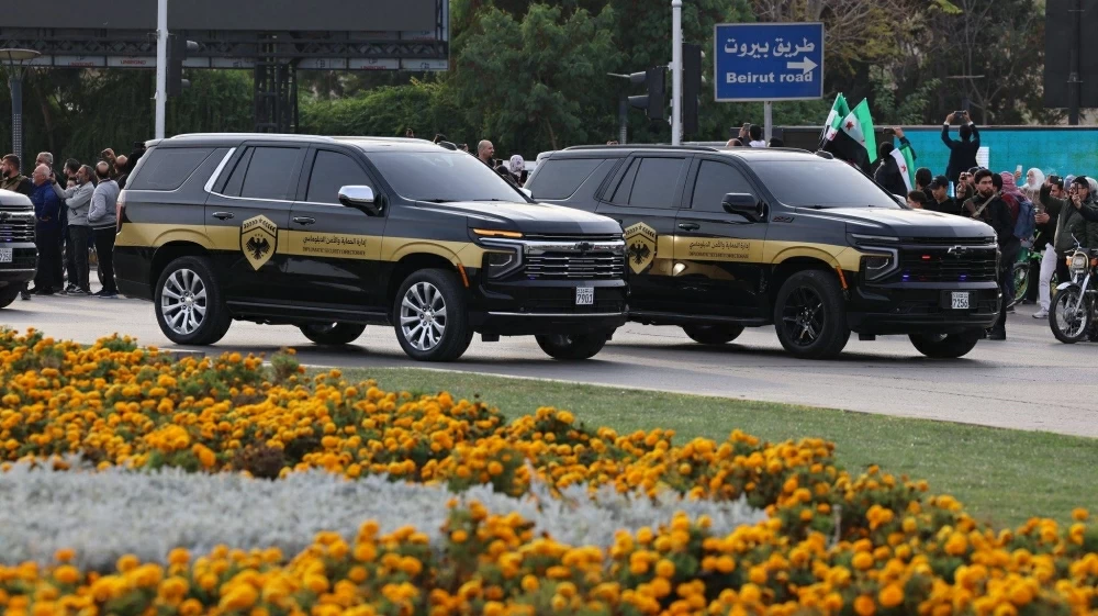 &laquo;الداخلية السورية&raquo; تستعرض أسطولها الجديد بهوية بصرية حديثة في دمشق