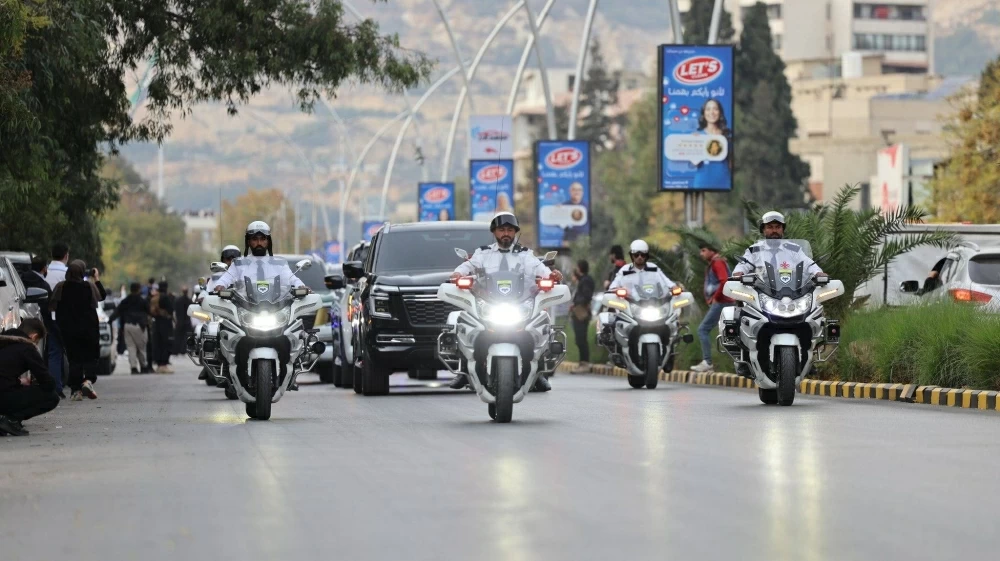 &laquo;الداخلية السورية&raquo; تستعرض أسطولها الجديد بهوية بصرية حديثة في دمشق