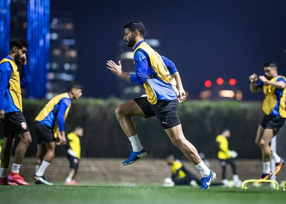 الأحمر الكروي يرفع حدة تحضيراته لمواجهة العراق