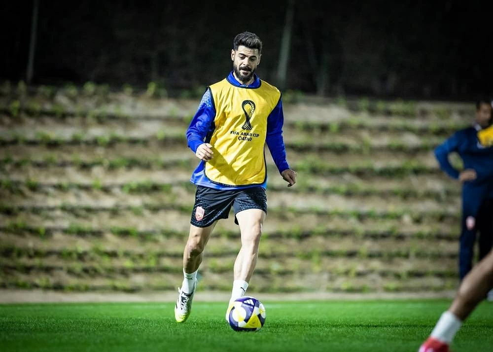 الأحمر الكروي يرفع حدة تحضيراته لمواجهة العراق