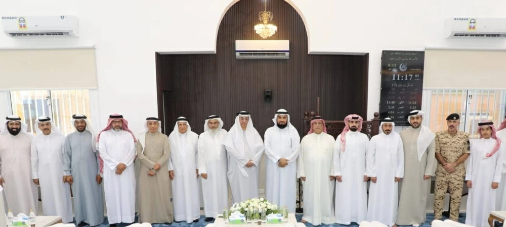 الهاجري يفتتح مسجد يوسف بن عبدالله أمين بعد تجديده وتوسعته في منطقة عراد