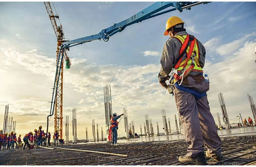 &laquo;الرقابة المالية&raquo;: منح صلاحيات الإشراف على مواقع البناء لمهندسين لا يحملون مؤهلات