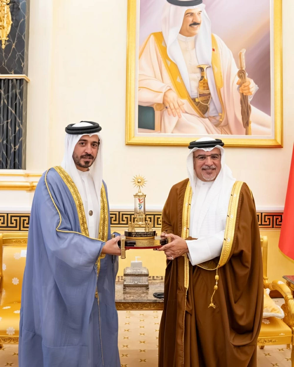 ولي العهد رئيس الوزراء يلتقي خالد بن حمد وأعضاء &laquo;تنفيذية آسيوية الشباب&raquo;