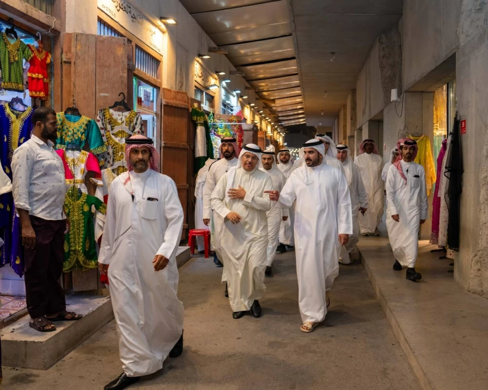 محمد بن سلمان بن حمد يشهد انطلاق مهرجان ليالي المحرق