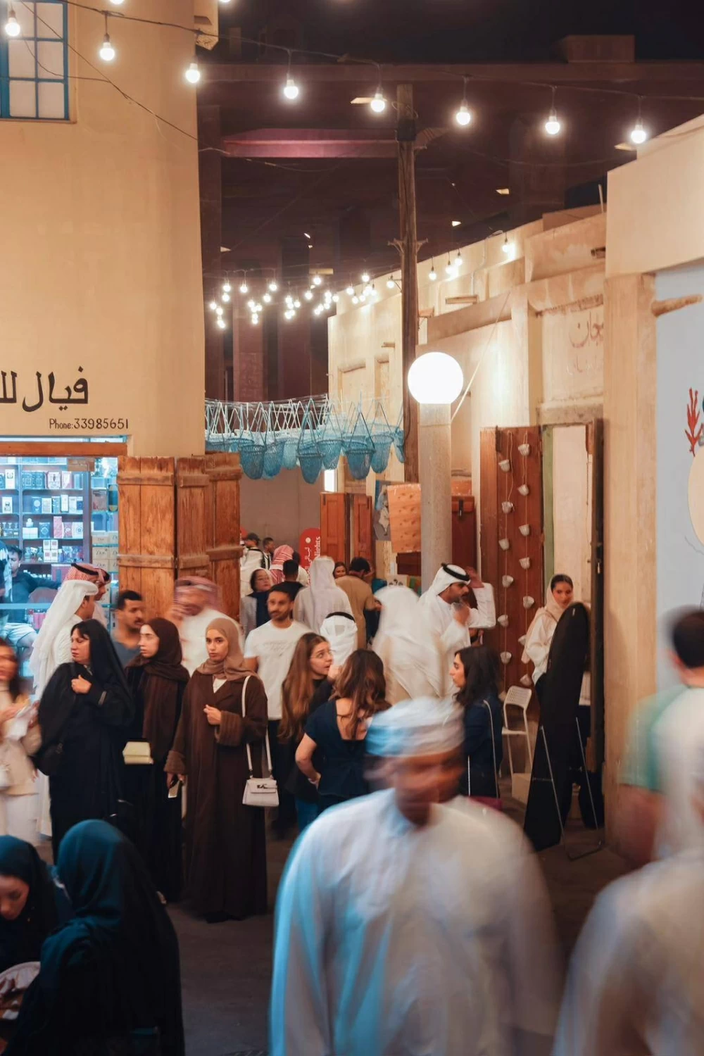 محمد بن سلمان بن حمد يشهد انطلاق مهرجان ليالي المحرق