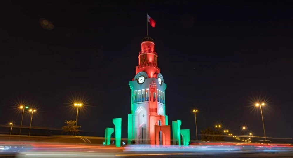 البحرين تزدان بألوان علم الإمارات احتفالاً بذكرى عيد الاتحاد الـ54