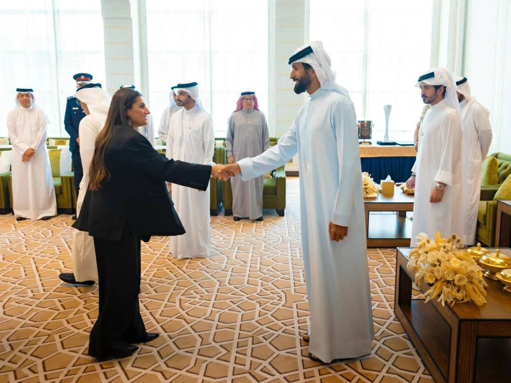 ناصر بن حمد يستقبل خالد بن حمد  واللجنتين العليا المنظمة والتنفيذية لدورة الألعاب الآسيوية للشباب