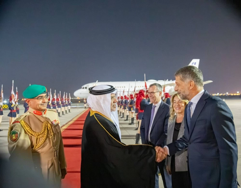 ولي العهد رئيس الوزراء في مقدمة مستقبلي رئيسة وزراء إيطاليا