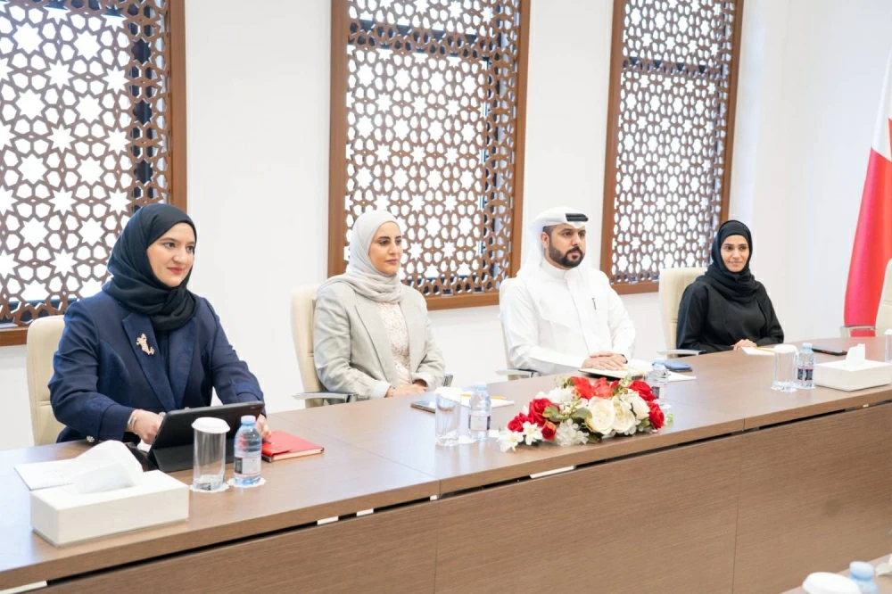 الأمين العام لمجلس النواب: معهد البحرين للتنمية السياسية شريك أساسي في تطوير البرامج البرلمانية