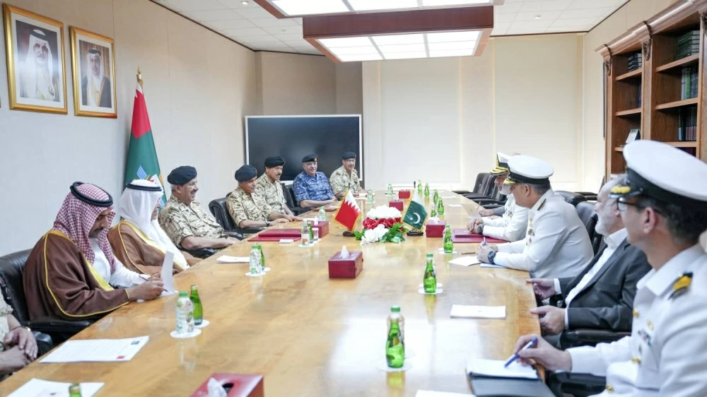 القائد العام يستقبل رئيس هيئة أركان البحرية الباكستانية