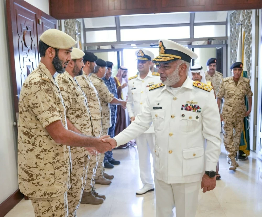 القائد العام يستقبل رئيس هيئة أركان البحرية الباكستانية