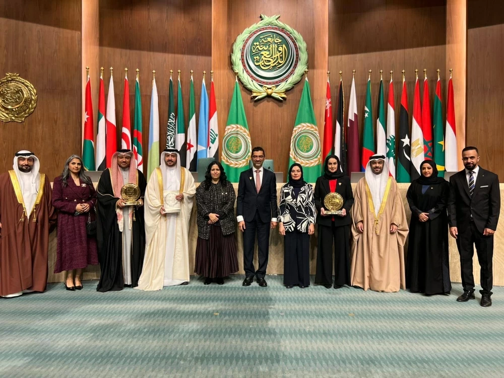 رئيس "الخدمة المدنية": فوز 3 جهات بحرينية بجائزة التميز الحكومي العربي 2025 يعزز مكانة البحرين في التطوير الحكومي