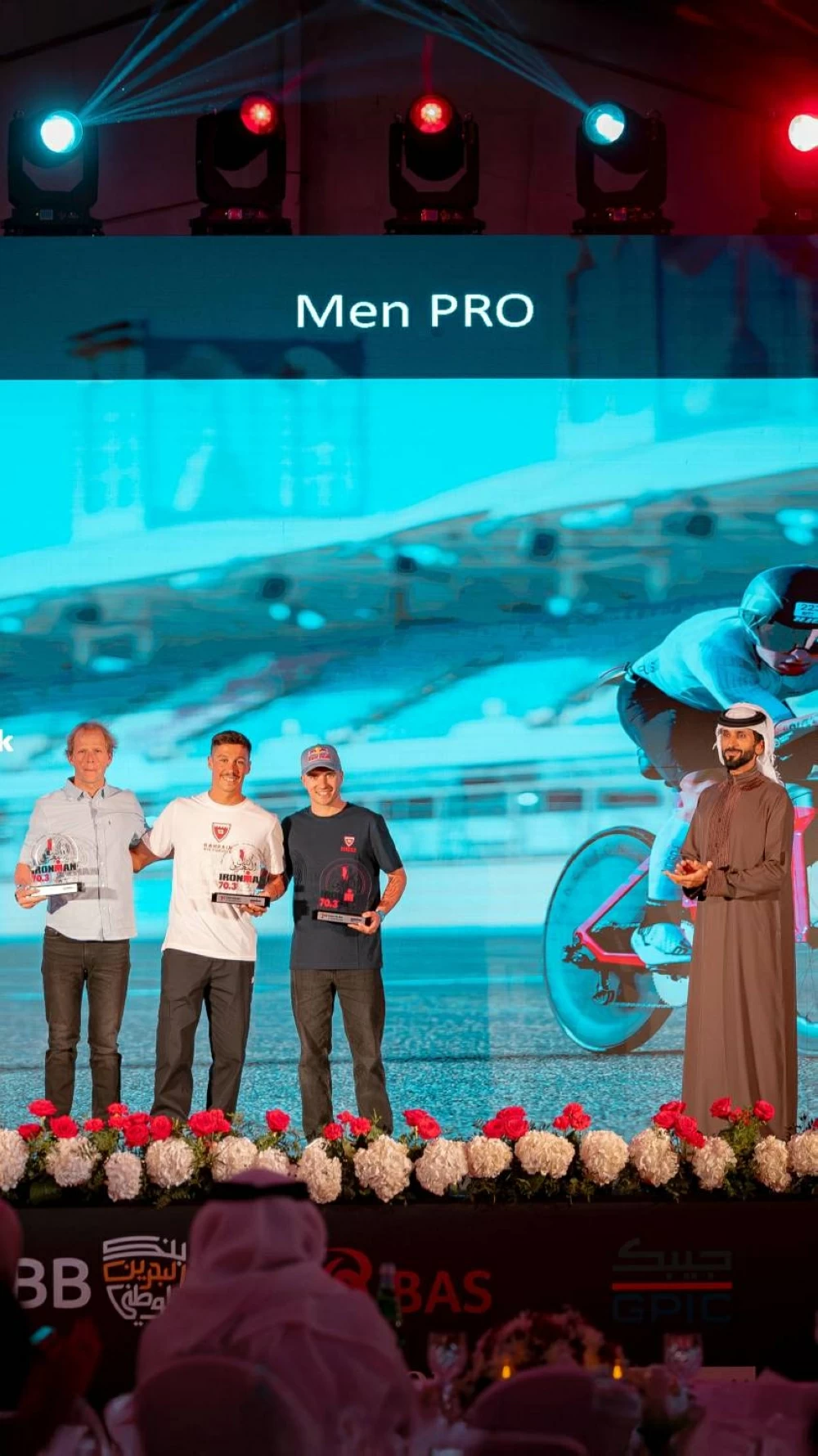 ناصر بن حمد يحضر ختام بطولة الشرق الأوسط للرجل الحديدي 70.3