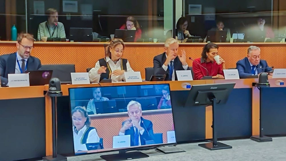 الوفد النيابي البحريني يؤكد في بروكسل أهمية تطوير الشراكات البرلمانية والأمنية والاقتصادية مع الاتحاد الأوروبي