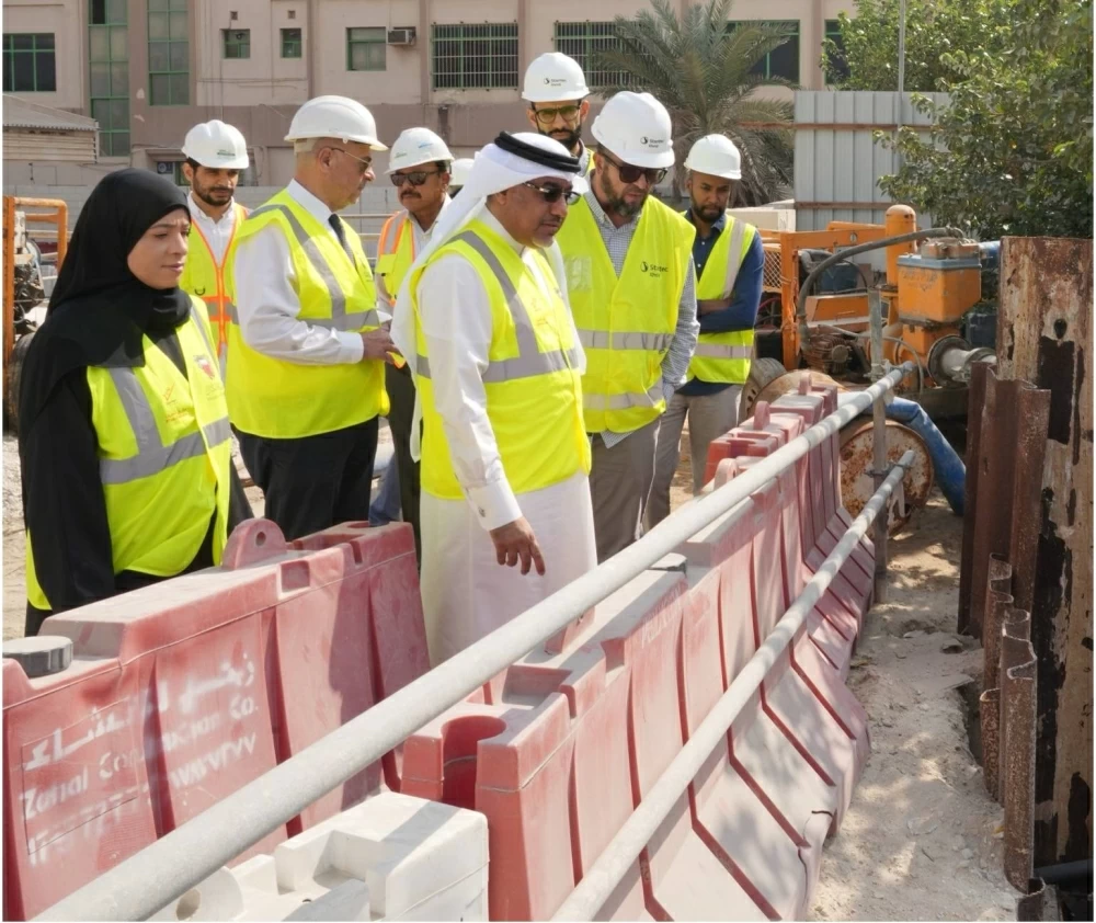 الوكيل المساعد للصرف الصحي يتفقد أعمال إعادة تشغيل محطة ضخ مياه الصرف الصحي B1 بالمحرق