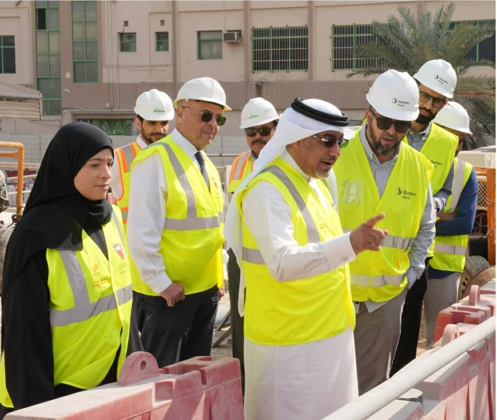 الوكيل المساعد للصرف الصحي يتفقد أعمال إعادة تشغيل محطة ضخ مياه الصرف الصحي B1 بالمحرق