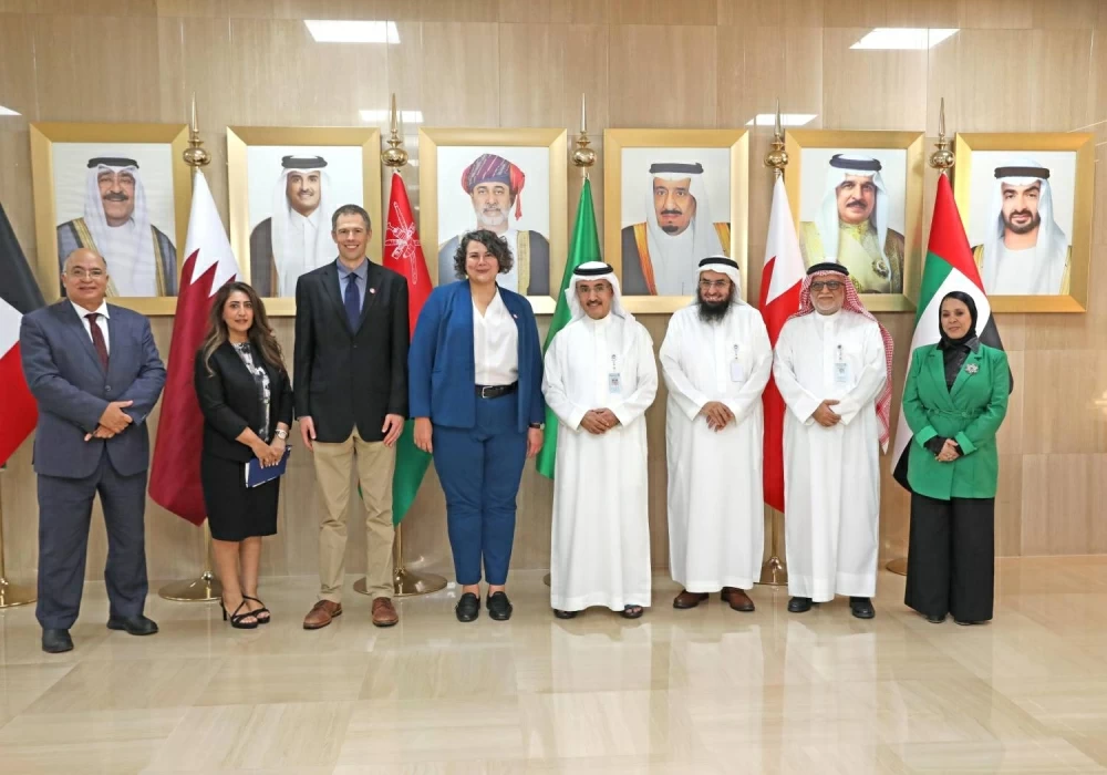 القائم بالأعمال في سفارة أمريكا بالمنامة تبحث مع رئيس "الخليج العربي" الأولويات المشتركة في مجال التعليم العالي