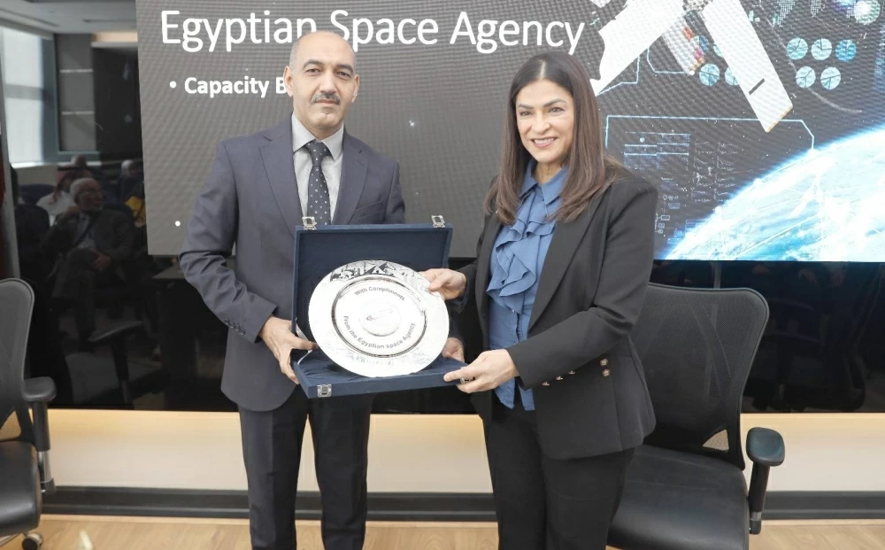 وفد جمعية المهندسين البحرينية يزور وكالة الفضاء المصرية