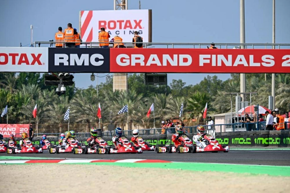 تتويج أبطال نهائيات تحدي &laquo;الروتاكس ماكس&raquo; الكبرى 2025 بحلبة البحرين الدولية لـ&laquo;الكارتنج&raquo;
