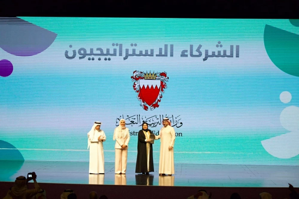 الأمين العام للمجلس الأعلى للشباب والرياضة يشهد ختام مبادرة &laquo;نكتبُ بالعَربية&raquo;