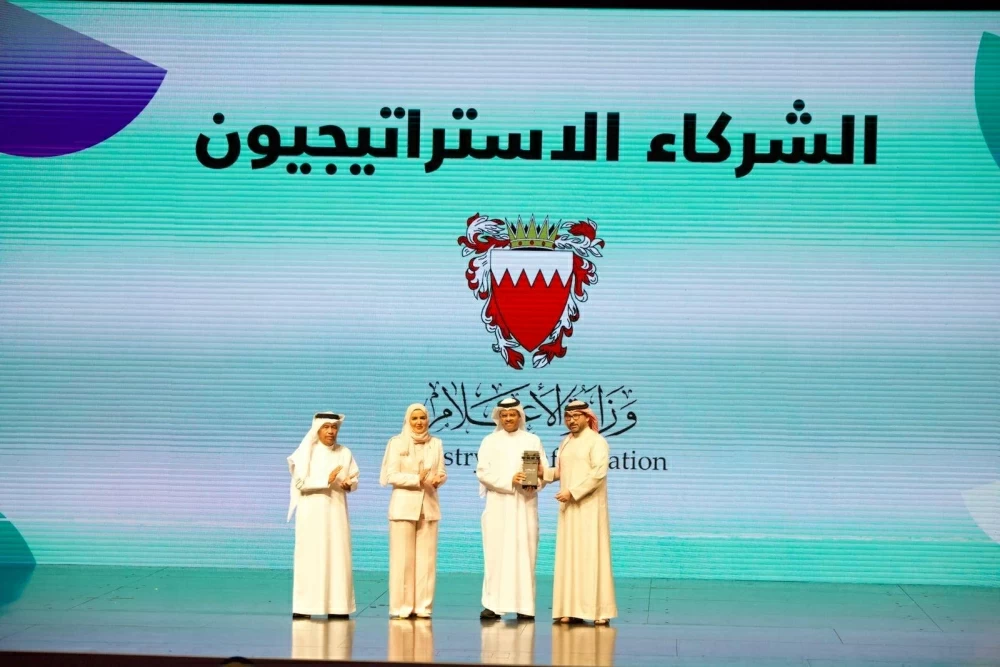 الأمين العام للمجلس الأعلى للشباب والرياضة يشهد ختام مبادرة &laquo;نكتبُ بالعَربية&raquo;