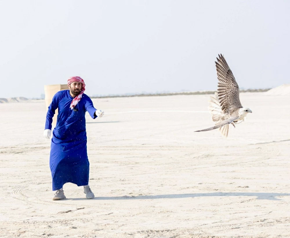 200 صقار يشاركون في انطلاق البطولة التنشيطية ضمن موسم ناصر بن حمد للصقور والصيد