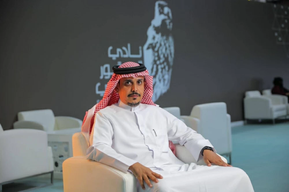 200 صقار يشاركون في انطلاق البطولة التنشيطية ضمن موسم ناصر بن حمد للصقور والصيد