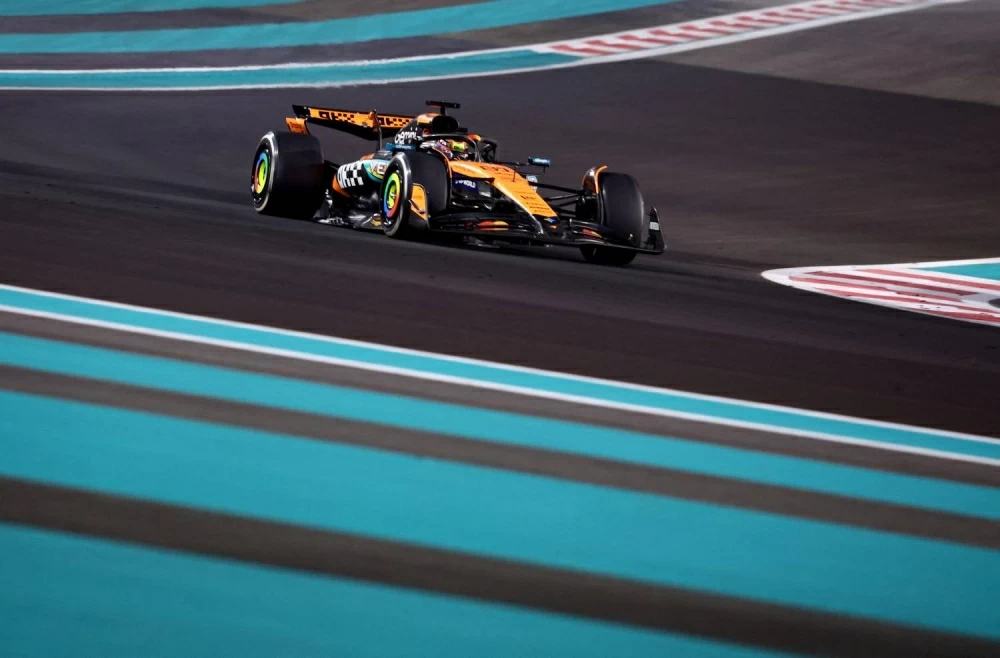 فريق مكلارين يفوز بلقب بطولة العالم للفورمولا 1 للسائقين لموسم 2025