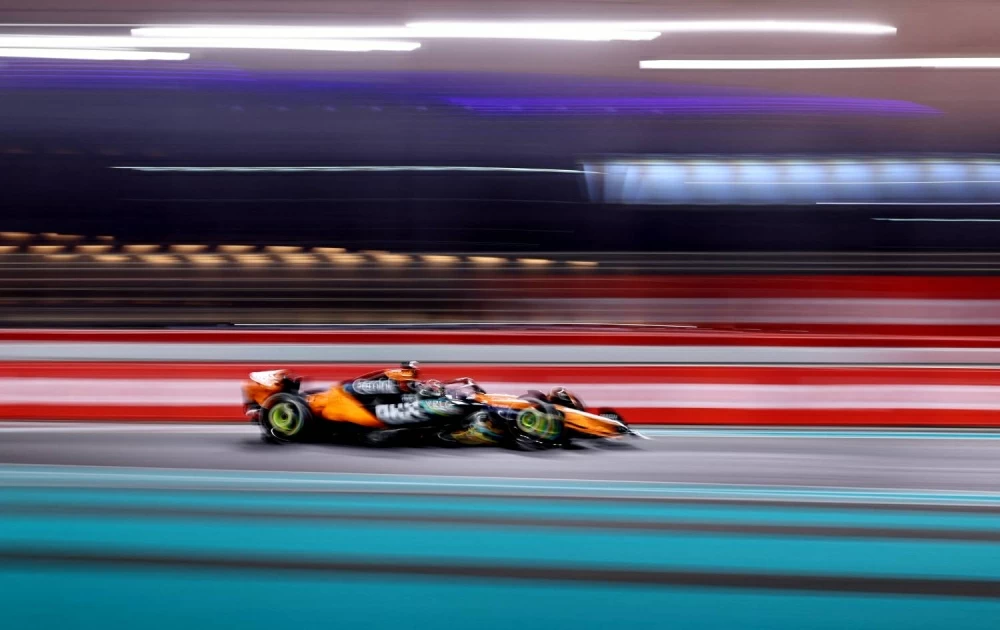 فريق مكلارين يفوز بلقب بطولة العالم للفورمولا 1 للسائقين لموسم 2025