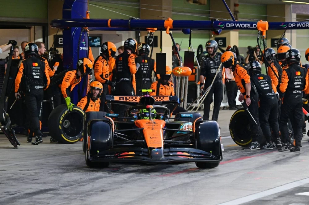 فريق مكلارين يفوز بلقب بطولة العالم للفورمولا 1 للسائقين لموسم 2025