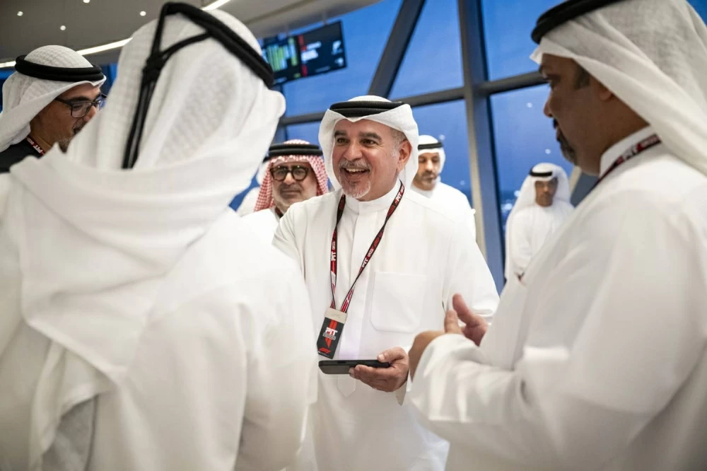 ولي العهد رئيس الوزراء يشهد فوز &laquo;مكلارين&raquo; ببطولة العالم للفورمولا1 للصانعين والسائقين