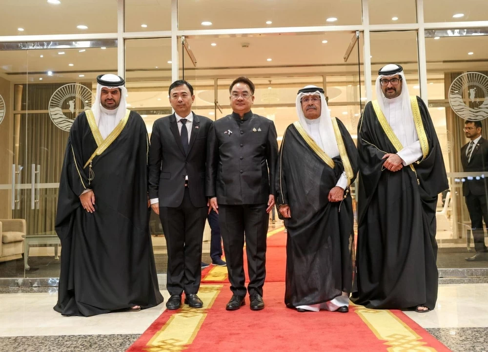 علي بن خليفة يحضر حفل الاستقبال بمناسبة ذكرى اليوم الوطني لمملكة تايلاند