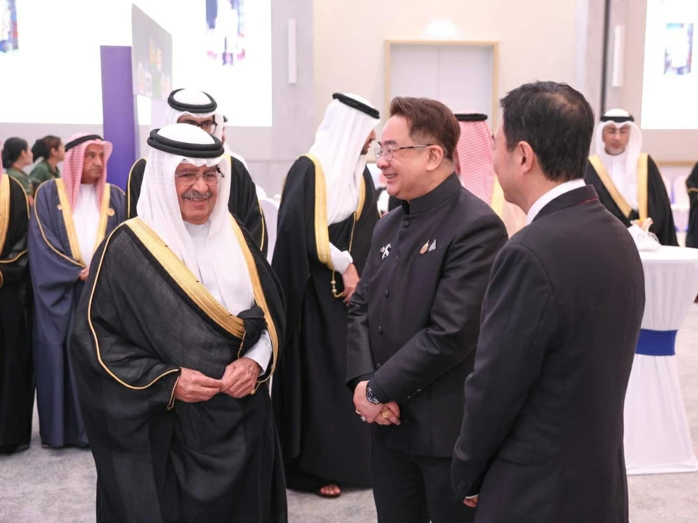 علي بن خليفة يحضر حفل الاستقبال بمناسبة ذكرى اليوم الوطني لمملكة تايلاند