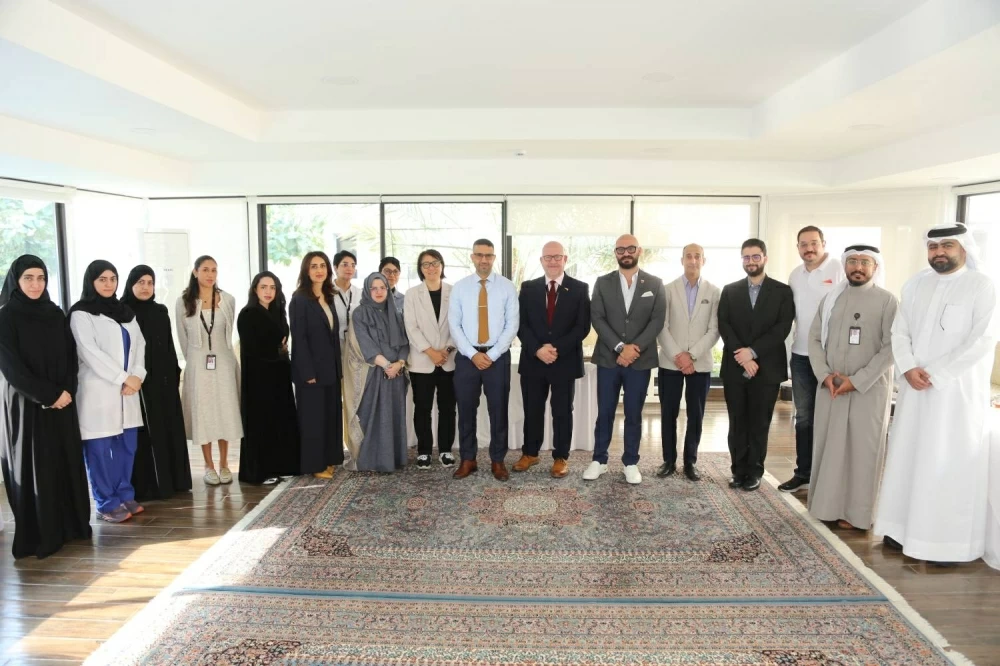 مركز البحرين العالمي للمعارض يزور مركز المحرق للرعاية الاجتماعية