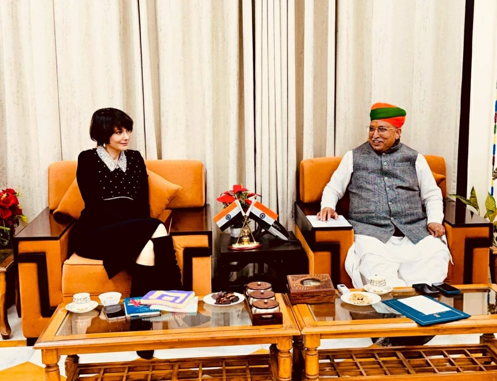 بولسون تلتقي وزير القانون والعدل ووزير الدولة للشؤون البرلمانية في الهند