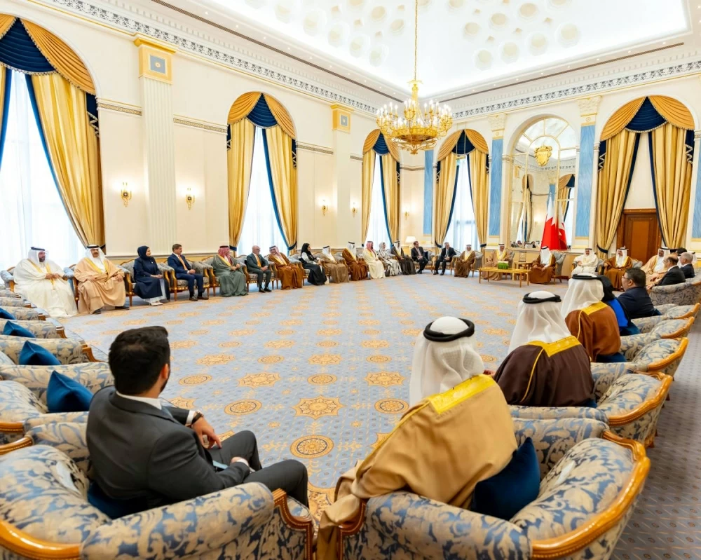 ولي العهد رئيس الوزراء: خدمة المواطن تتصدر أولويات عمل &laquo;التنفيذية&raquo; و&laquo;التشريعية&raquo;