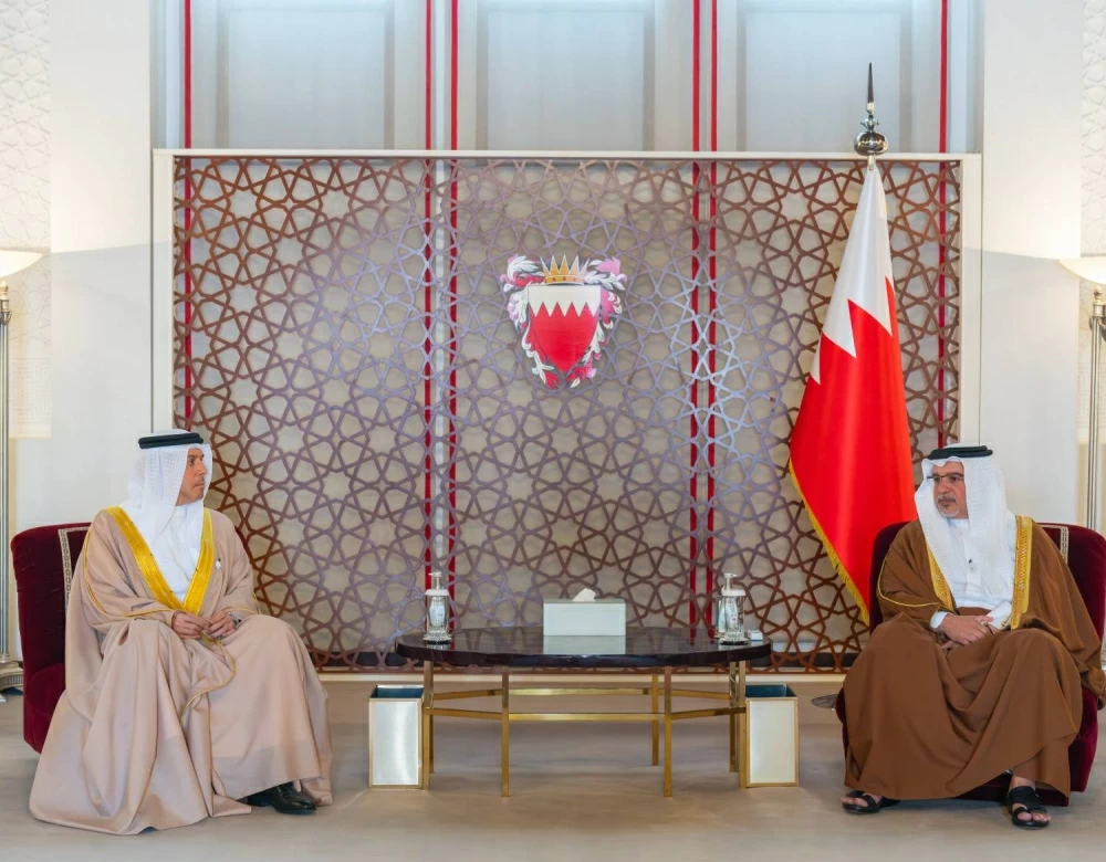 ولي العهد رئيس الوزراء رئيس "العليا للصندوق الملكي لشهداء الواجب" يلتقي الرعاة الداعمين للصندوق