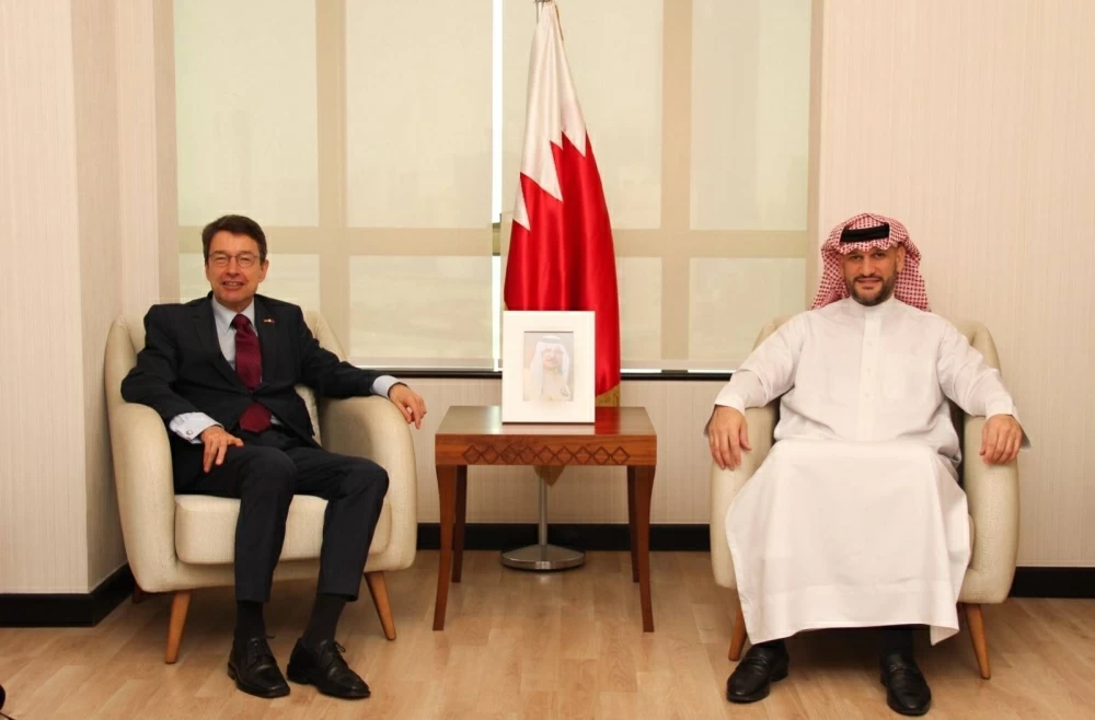 الرئيس التنفيذي لهيئة تنظيم سوق العمل يستقبل السفير الألماني لدى مملكة البحرين