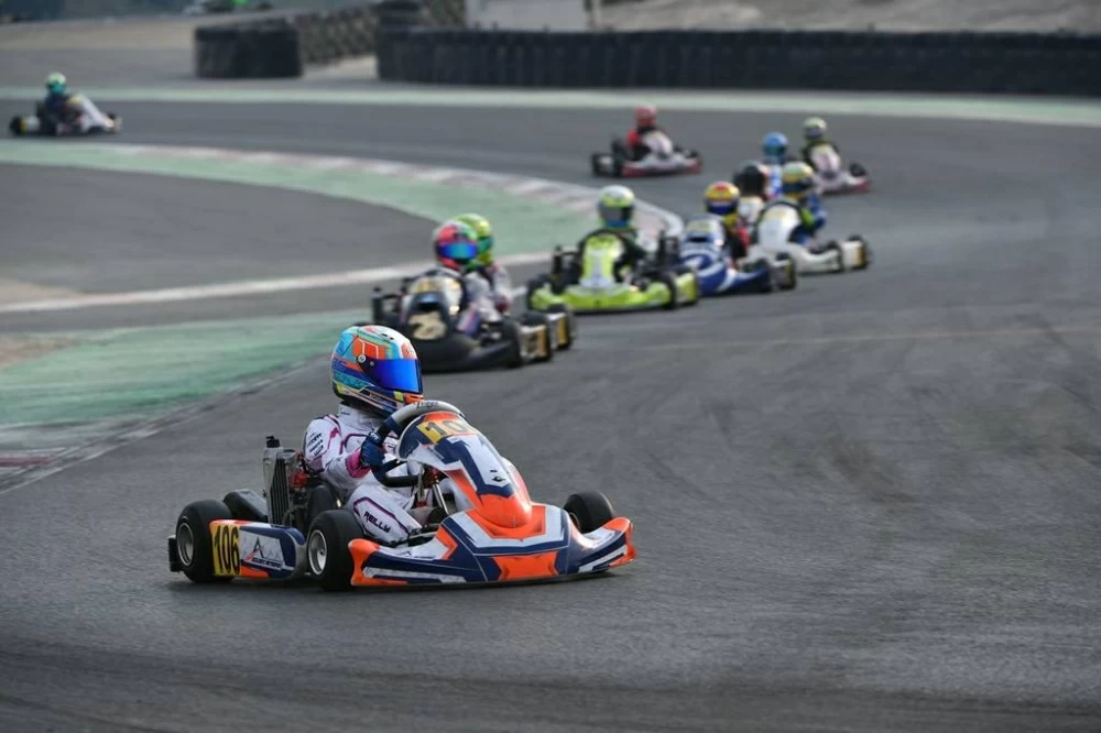 تواصل الإثارة على حلبة الكارتنج بانطلاق جولتي بطولة تحدي الروتاكس ماكس