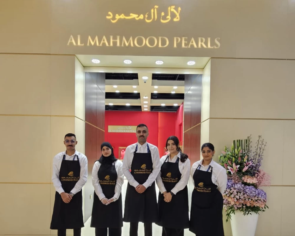 طلبة "فاتيل البحرين" يشاركون في معرض الجواهر العربية 2025