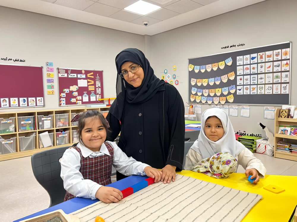 الاختصاصية فاطمة حميد تصمم برنامجًا لتعليم اللغة العربية والرياضيات لذوي صعوبّات التعلّم
