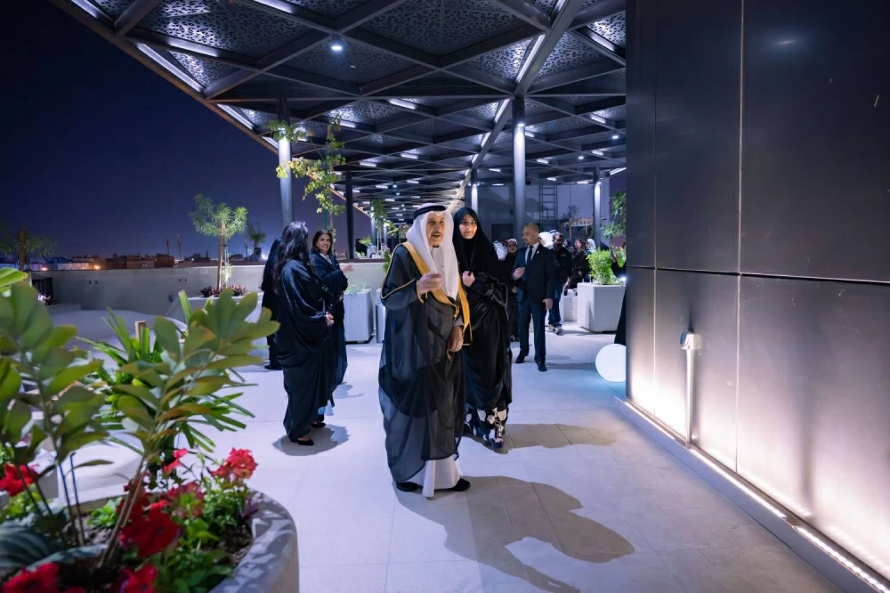 خالد بن عبدالله يفتتح المقر الجديد لـ &laquo;المبرة الخليفية&raquo; ويدشن كتاب مسيرة المؤسسة