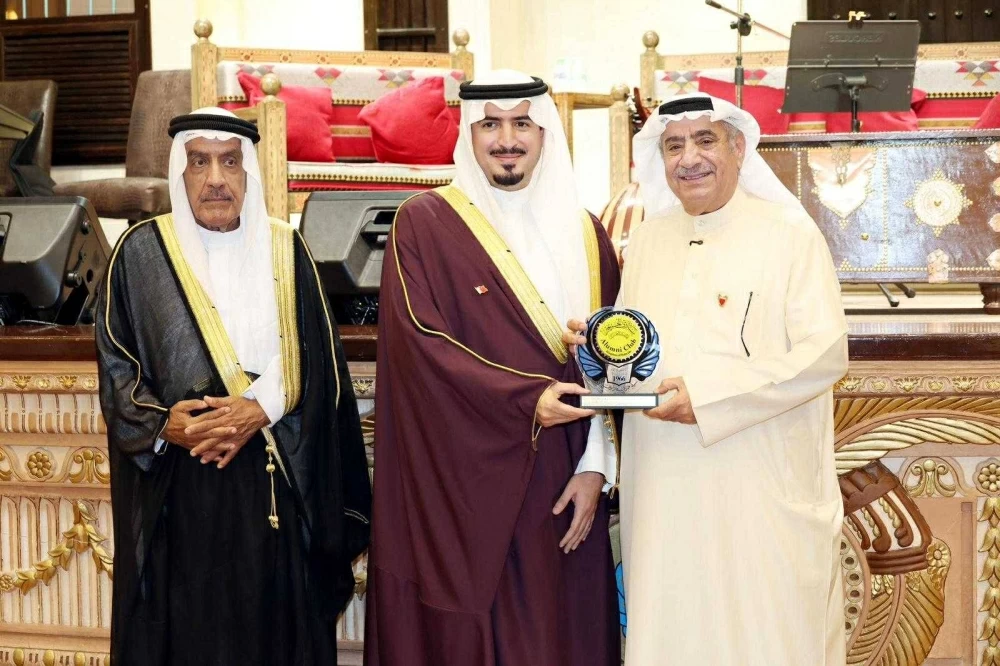 محافظ العاصمة يحضر احتفال نادي الخريجين بالأعياد الوطنية